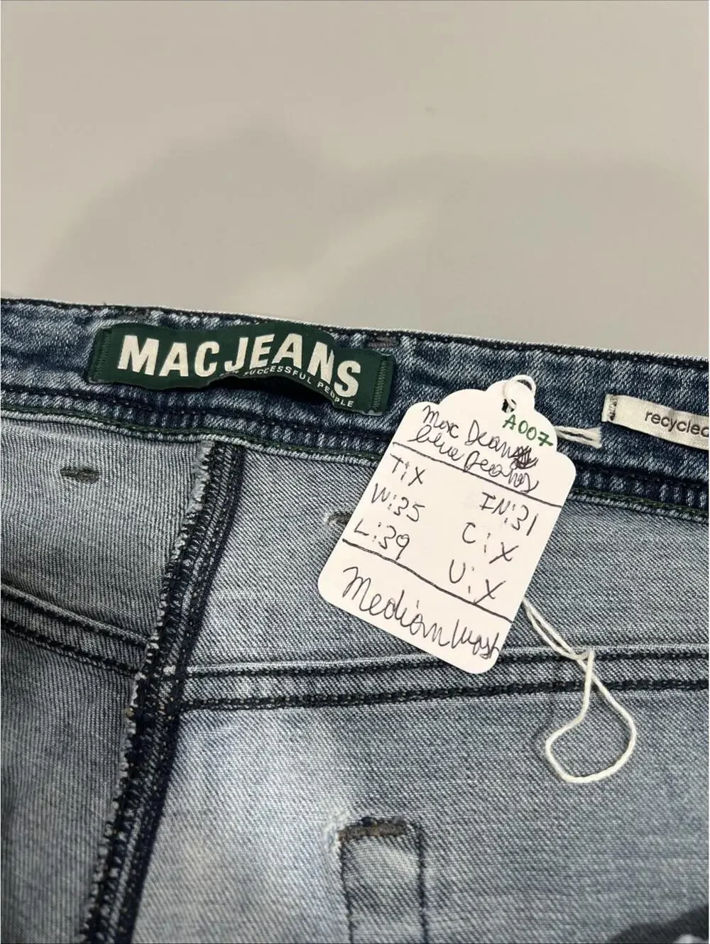 Mac Jeans Men's Light Wash Blue Jeans SIZE 35X31 $295